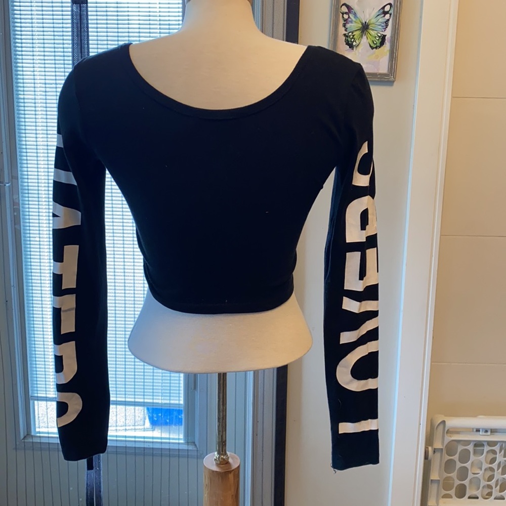 Lovers / Haters Long Sleeve Crop Top - Picture 5 of 7